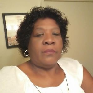Meet your Posher, Evelyn